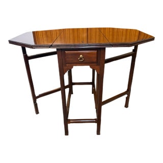 Vintage Ethan Allen Mahogany Pembroke Drop-Leaf Side Table For Sale