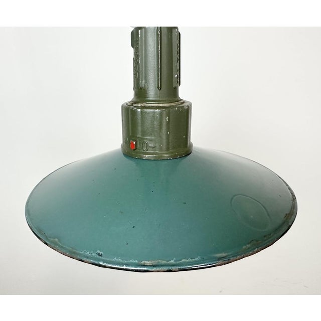 Industrial Green Enamel Pendant Lamp with Cast Aluminium Top, 1960 For Sale - Image 4 of 16