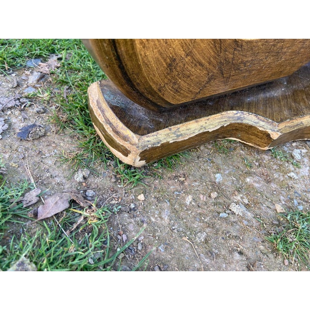 1960s Vintage Mid Century Rococo Gilt Coffee Table Hollywood Regency Era For Sale - Image 5 of 12