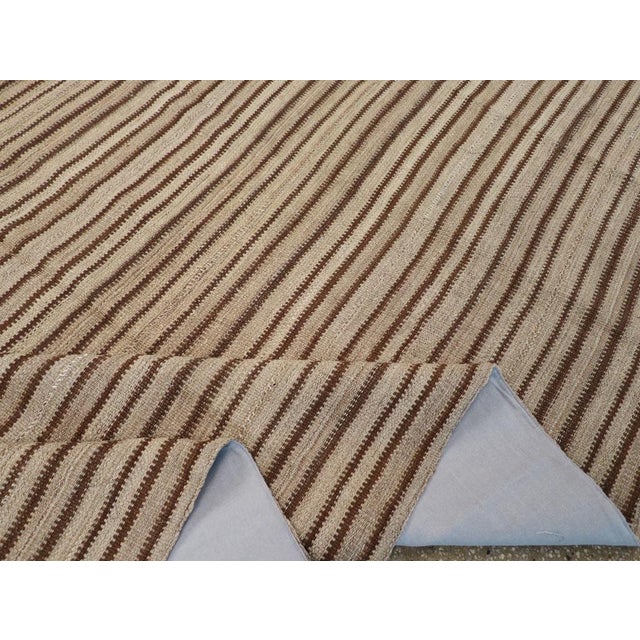Textile Galerie Shabab Collection Mid-20th Century Handmade Turkish Flatweave Kilim Square Room Size Carpet For Sale - Image 7 of 8