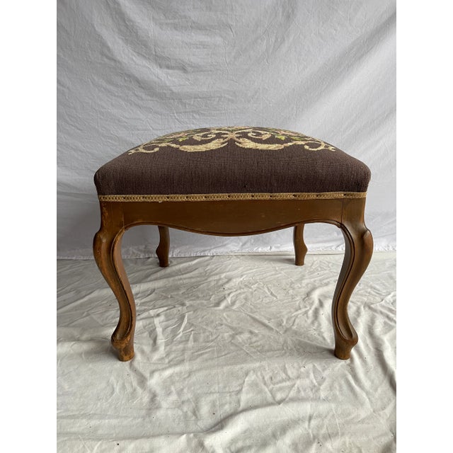 Early 20th Century Early 20th Century Victorian Floral Needlepoint Parlor Stool For Sale - Image 5 of 12