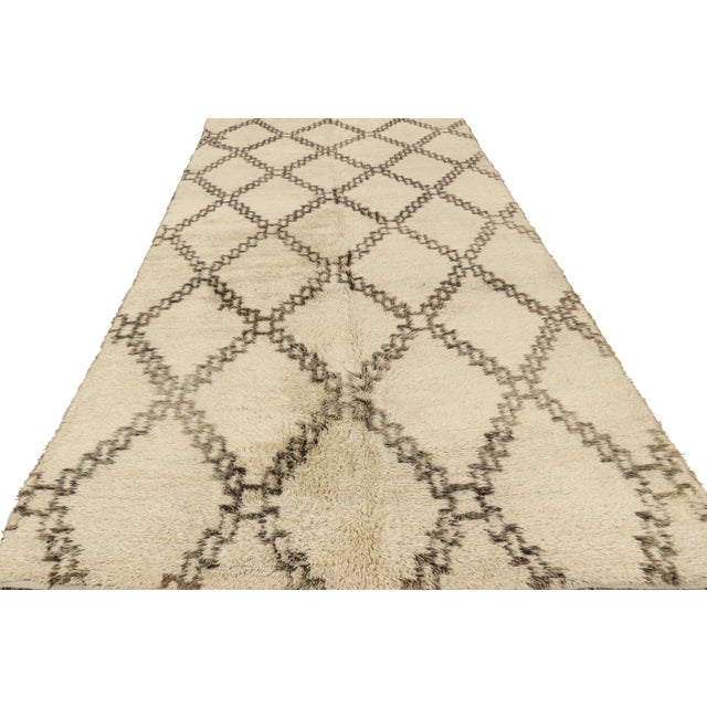1950s Vintage Moroccan Gallery Runner Rug in Cream With Brown Lozenges | Rug & Kilim For Sale - Image 5 of 7
