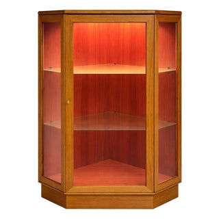 Vintage Illuminated Teak Corner Display Cabinet from Nathan For Sale