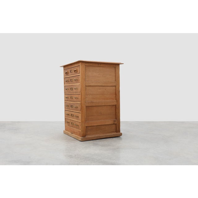 Industrial Oak Filing Cabinet with Brass Handles, United Kingdom, 1920s For Sale - Image 6 of 15