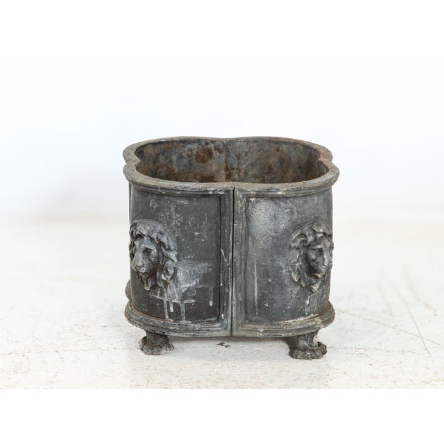 Antique English Lead Quatrefoil Planter With Lion Heads and Paws, 1850s For Sale - Image 4 of 9