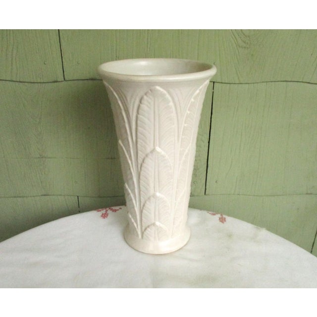 White Tall White Robinson Ransbottom Pottery Company Rrpco Hollywood Regency Vase For Sale - Image 8 of 8