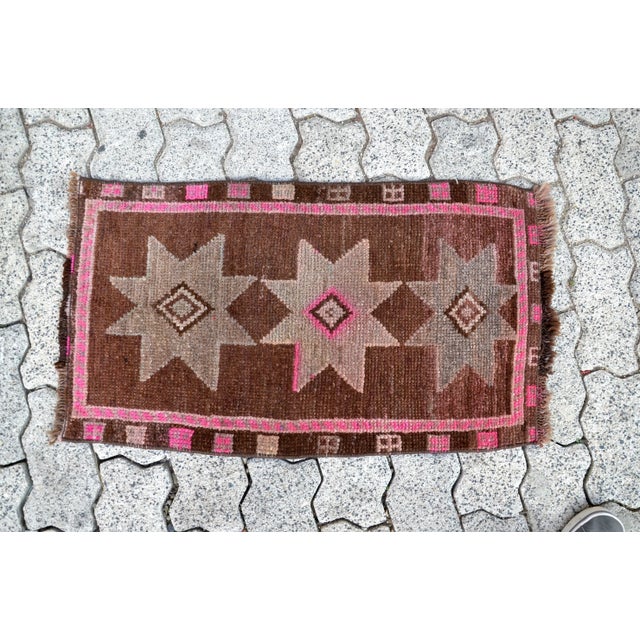 Vintage Mid Century Turkish Brown & Pink Rug For Sale - Image 6 of 6