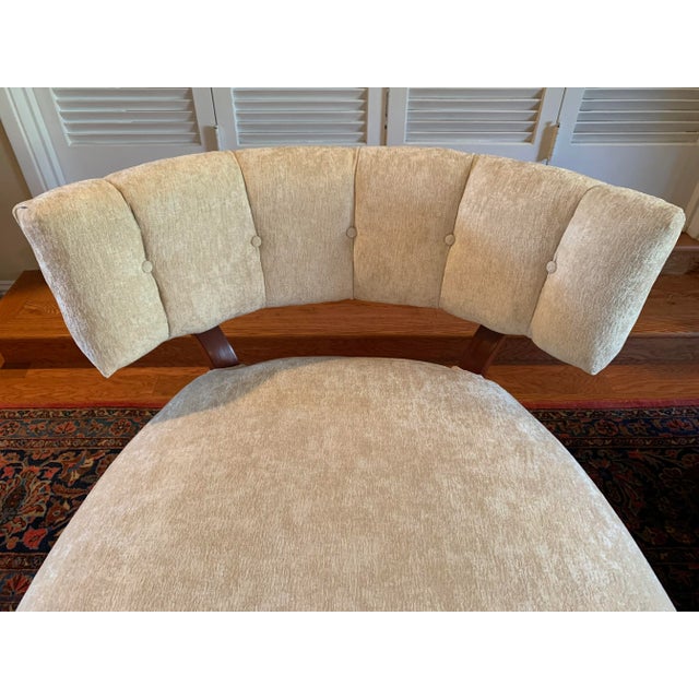 Textile Pair of Elegant Slipper Chairs in the Manner of Billy Haines 1940s For Sale - Image 7 of 13