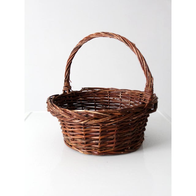 Farmhouse Vintage Wicker Gathering Basket For Sale - Image 3 of 14