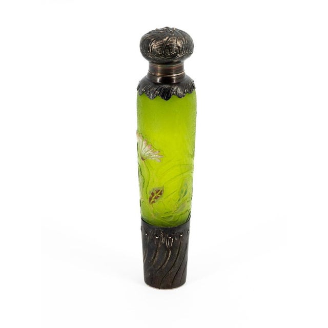 Art Nouveau Cameo Glass Perfume Bottle by Émile Gallé Nancy, France, 1890-1900 For Sale - Image 5 of 14