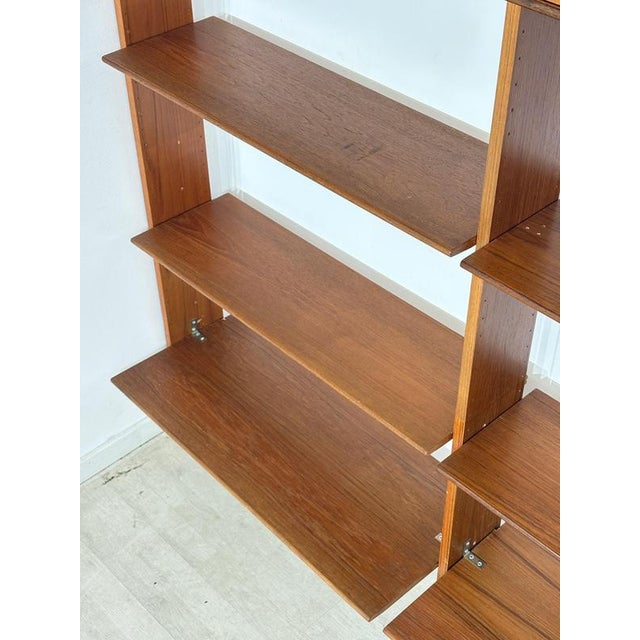 Wood Mid-Century Modern Modular Wall Shelf in Teak by Interna-Peter Pedrides, 1960s For Sale - Image 7 of 18