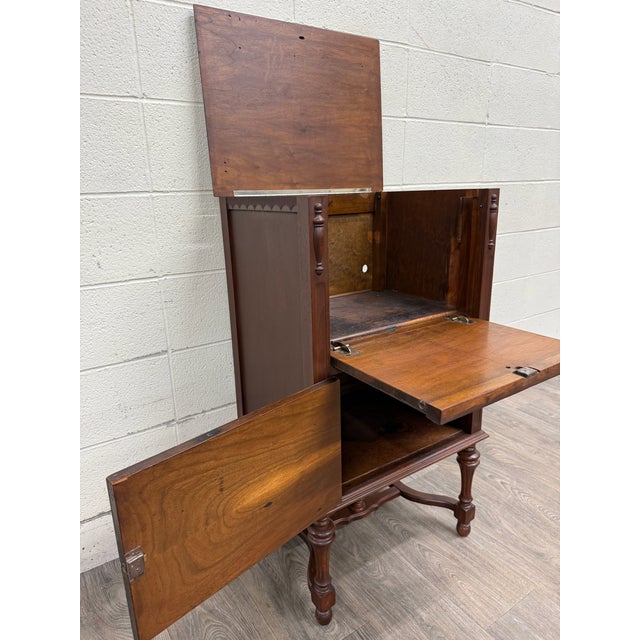 English Antique Federal Colonial English Mahogany Lift Top Radio Cabinet Console Stand For Sale - Image 3 of 16