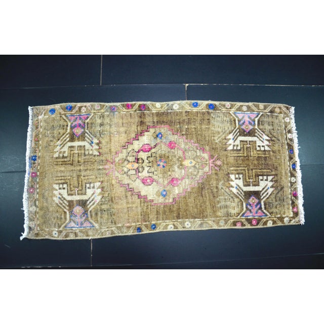 Turkish Handknotted Bohemian Rug, 1960 For Sale - Image 3 of 6