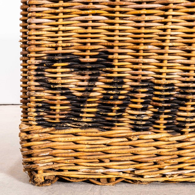 English Wicker Basket, 1920s For Sale - Image 4 of 10