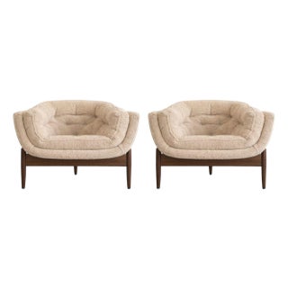 Set of MCM Sculptural Walnut Tripod Lounge Chairs in Bouclé, C. 1950s For Sale