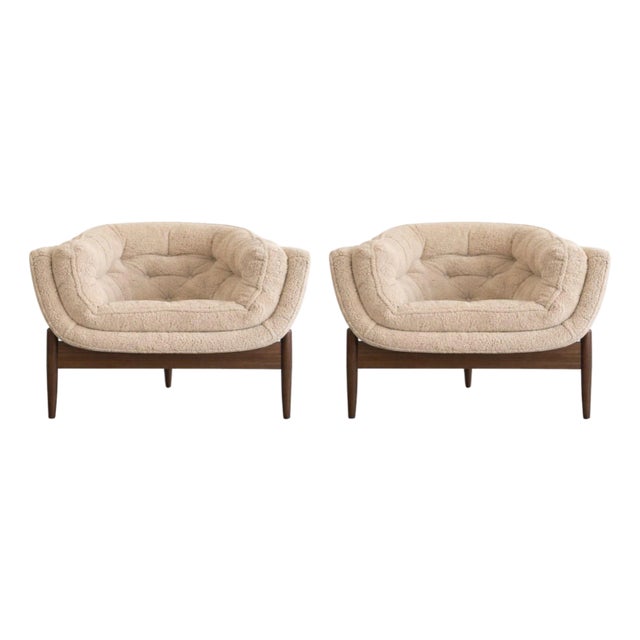 Set of MCM Sculptural Walnut Tripod Lounge Chairs in Bouclé, C. 1950s For Sale