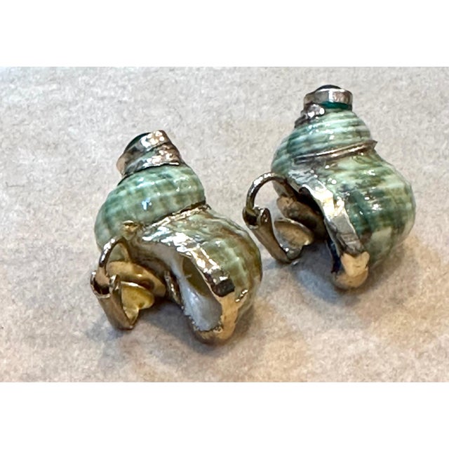 Vintage Turbo Shell Emerald Gold Earring Mother of Pearl Clip on Earring For Sale - Image 12 of 18