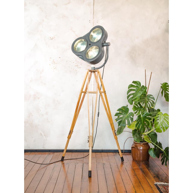 Gray Surgical Hospital Floor Spotlight by Heraeus Hanaulux, London, 1990s For Sale - Image 16 of 16