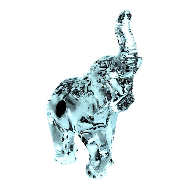 Oggetti (Murano, Italy) Fine Crystal Very Large Imposing Solid Glass Elephant Sculpture - 11 1/2 Inches Tall! For Sale