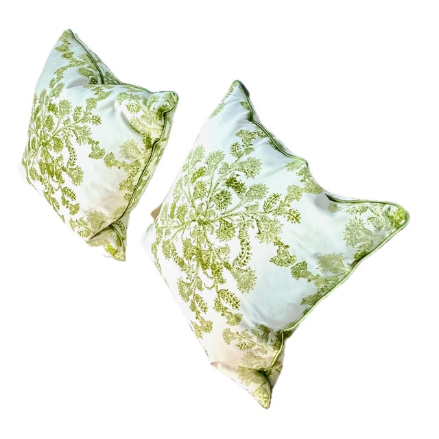 Pair of vintage green and white abstract dandelion floral snowflake pattern pillow. Depicts different abstract dandelion...