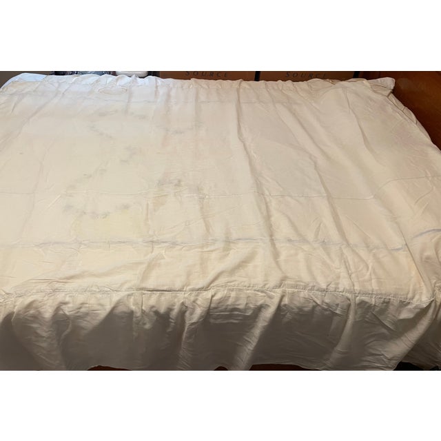 Shabby Chic Vintage 1950- Hollywood 3-Piece Ivory Satin Full Size Bedspread Set For Sale - Image 3 of 13