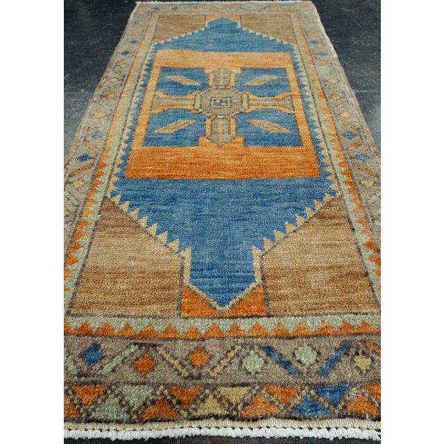 Turkish Turkish Mini Rug Oriental Hand Knotted Vintage Rug 1'6" x 3'3" #16239 For Sale - Image 3 of 8