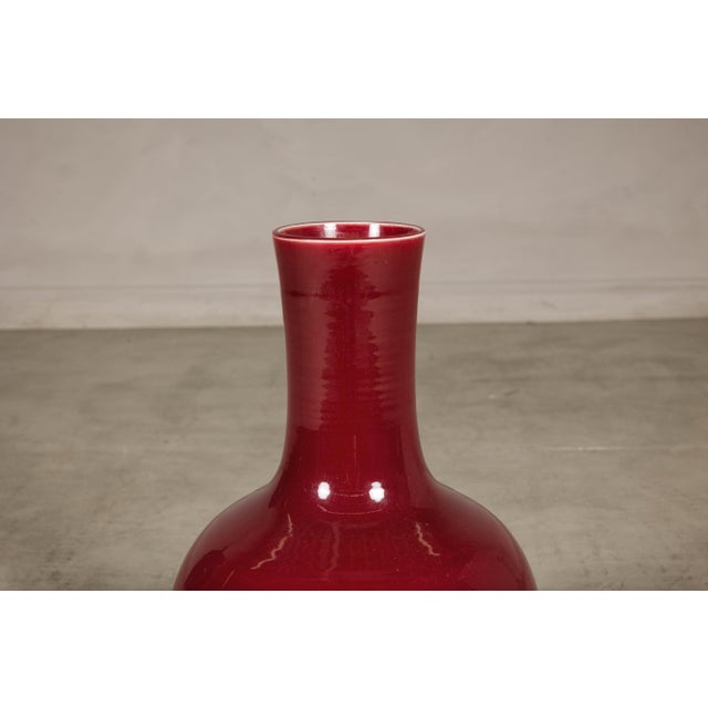 Vintage Chinese Oxblood Porcelain Vase with Long Neck and Baluster Form For Sale - Image 12 of 16