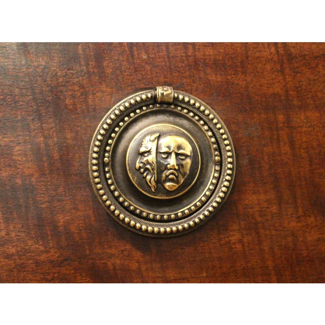 Circa 1790 George III Period English Bowfront Bachelor's Chest For Sale In Raleigh - Image 6 of 8