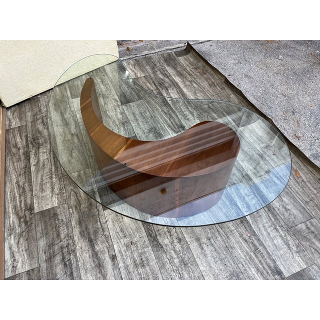 Mid-Century Modern Mid Century Modern Apostrophe Coffee Table by Vladimir Kagan for Selig. Circa 1960s For Sale - Image 3 of 18