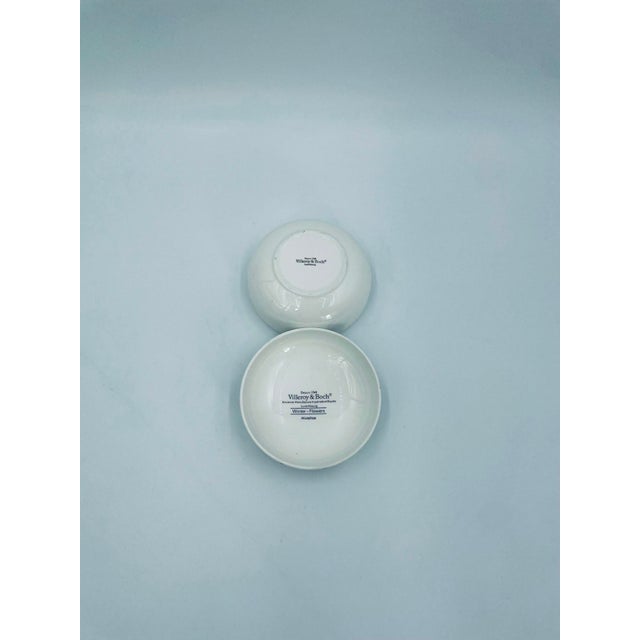 Ceramic Winter Flowers Porcelain Box from Villeroy & Boch, 1956 For Sale - Image 7 of 10