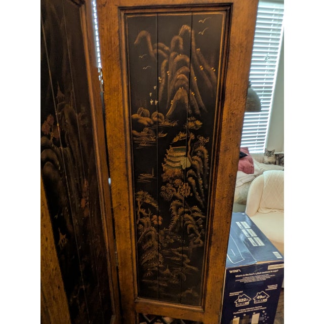 Chinoiserie Vintage Chinoiserie Three-Panel Folding Screen With Lattice Base For Sale - Image 3 of 4