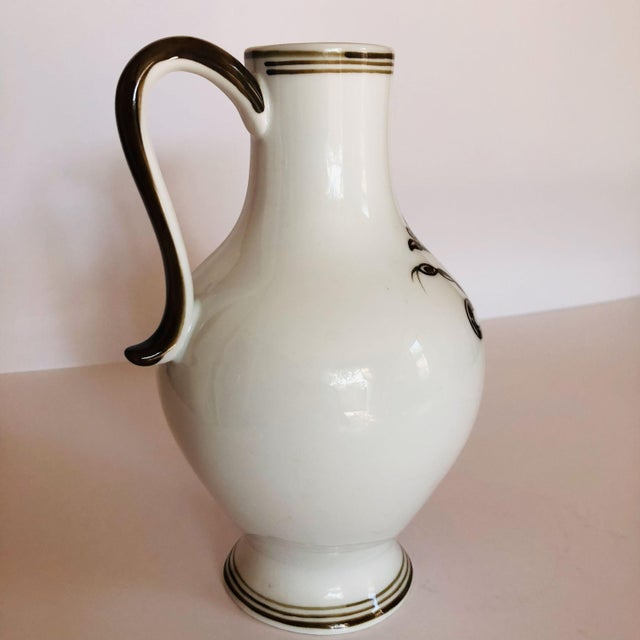 1980s Vintage Hand-Painted Portuguese Pitcher by Cfo Viana – Folk Art Scene For Sale - Image 5 of 8