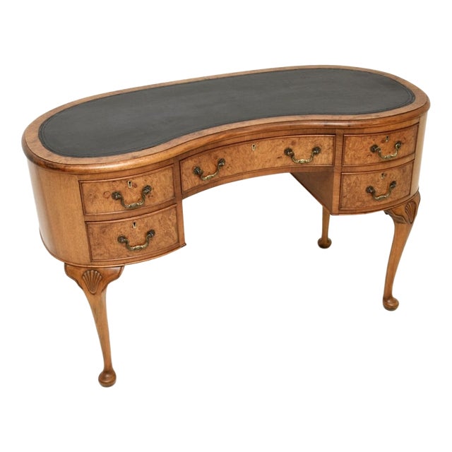 Vintage Kidney-Shaped Desk in Burr Walnut with Leather Top, 1920s For Sale