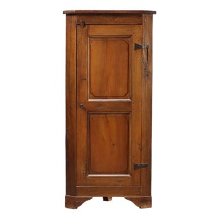 Antique Italian Corner Cabinet in Walnut, 1800s For Sale