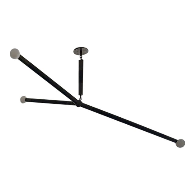 Contemporary Apparatus: Arrow Large For Sale