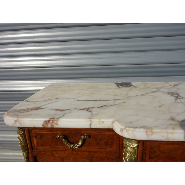 Louis XVI Style Buffet in Burr Walnut with Gilt Bronze Mounts, 1800s For Sale - Image 14 of 18