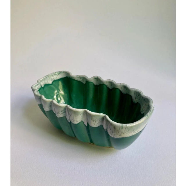 Vintage U P C O Ruffled Glazed Green & White Pottery Container For Sale - Image 4 of 12