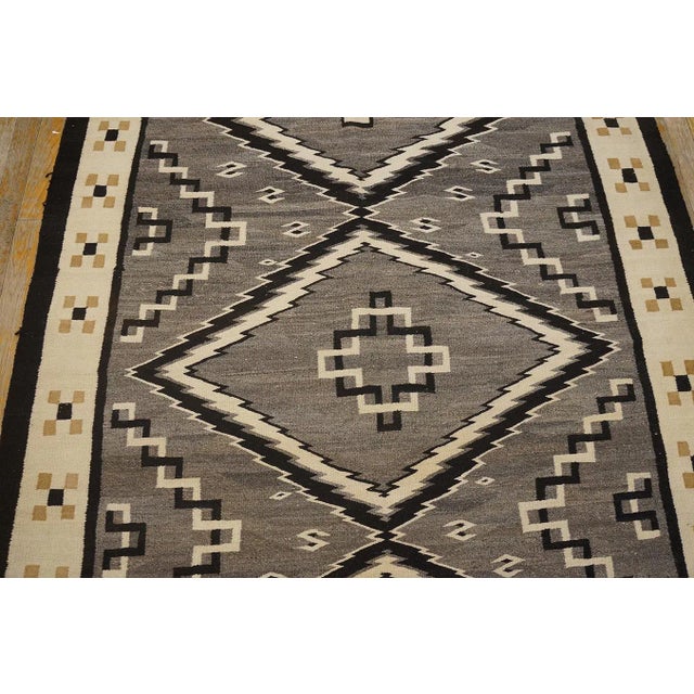 1930s 1930s Gray Geometric Antique American Navajo Rug 4'8'' X 7'9'' Flat Weave Wool Carpet For Sale - Image 5 of 12