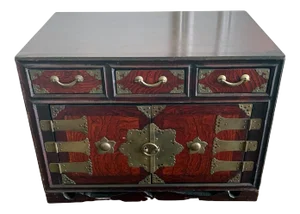 Small Korean Cabinet With Drawers Gakkesuri Joseon Dynasty