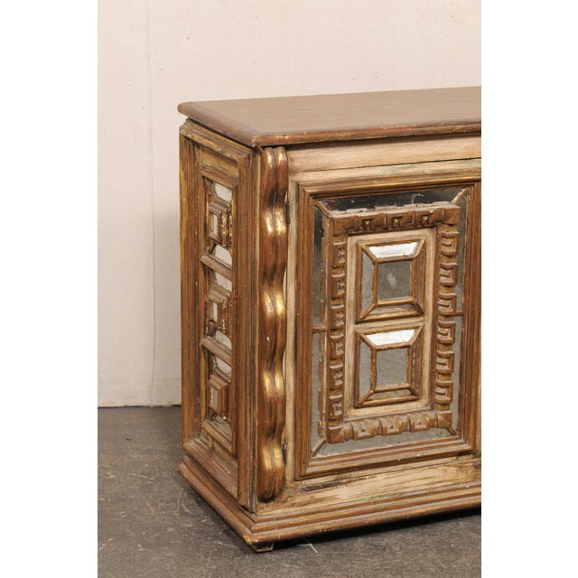 Mid 20th Century Spanish Giltwood & Mirrored Console Cabinet For Sale - Image 4 of 15