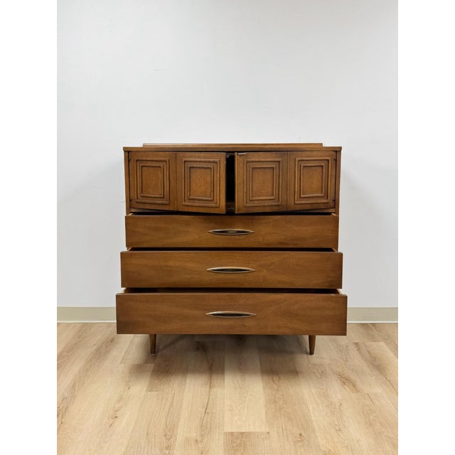 Vintage Chest Broyhill Sculptra MCM Gentleman's Tallboy Three Drawer Cabinet Dresser For Sale - Image 11 of 18