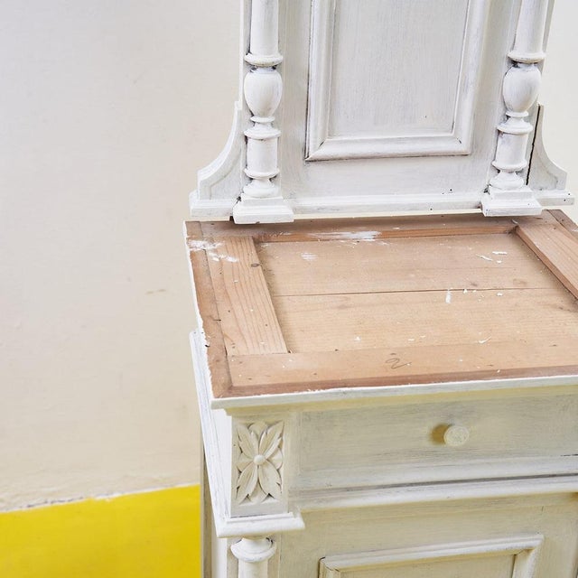 White Bedside Tables, 1900s, Set of 2 For Sale - Image 4 of 11