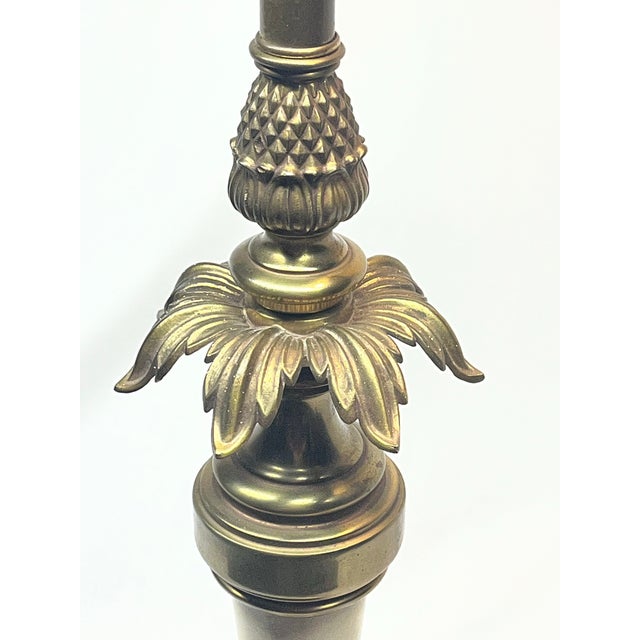 Mid 20th Century Vintage Stiffel Hollywood Regency Brass & Ivory Enamel Pineapple Table Lamp No For Sale - Image 5 of 13