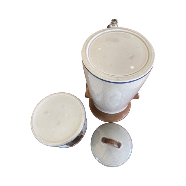 Metlox Manufacturing Company 1970s Metlox Poppytrail Bandero Beverage Dispenser and Warming Base For Sale - Image 4 of 7