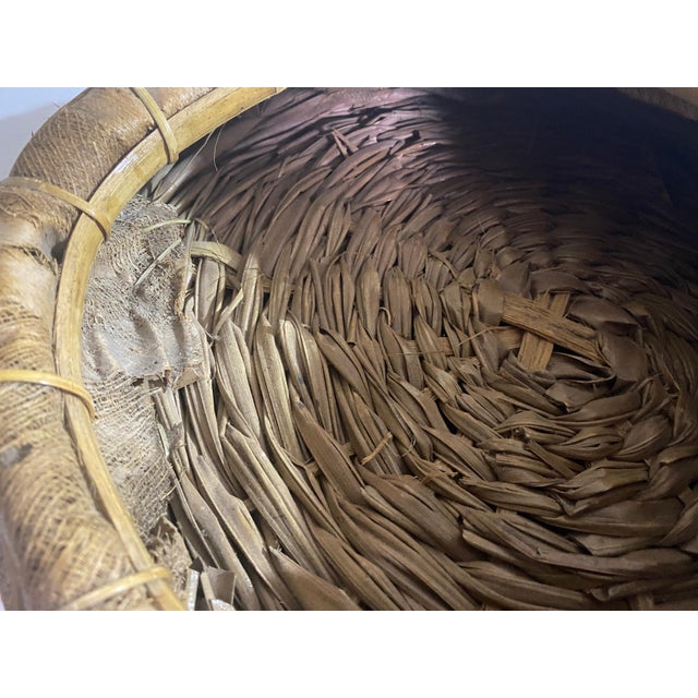 Large Italian Rattan and Wood Basket Bowl Centerpiece, 1970s For Sale - Image 3 of 16