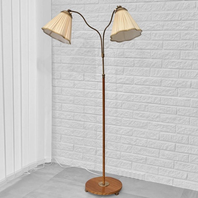 Mid-Century Modern Swedish Modern Floor Lamp in Brass and Teak, Sweden, 1930s For Sale - Image 3 of 17