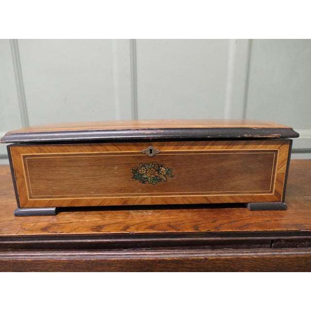 Victorian Cylinder Music Box in Marquetry For Sale - Image 3 of 10
