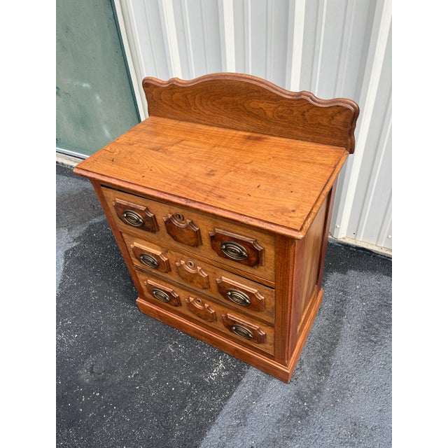 Antique Early American Walnut and Burlwood 3-Drawer Chest of Drawers For Sale - Image 12 of 12