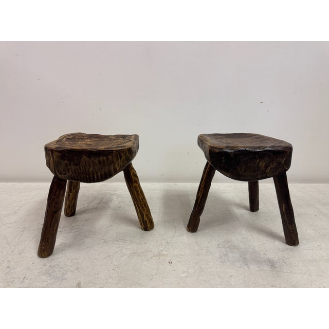 Rustic Brutalist Tripod Stools in Elm, 1960s, Set of 2 For Sale - Image 11 of 17