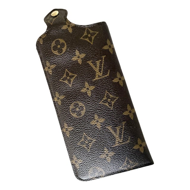 Vintage (New Cond.) Louis Vuitton Monogram Canvas Sunglass Case For Sale